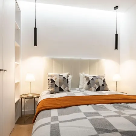 Modern 4 Bedroom Haven Sleeps 10 Apartamento