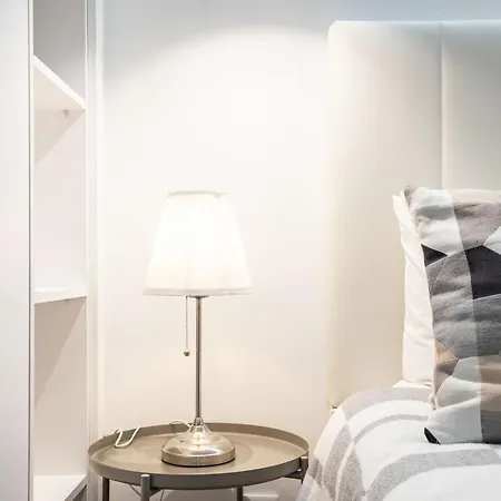 Modern 4 Bedroom Haven Sleeps 10 Apartamento *