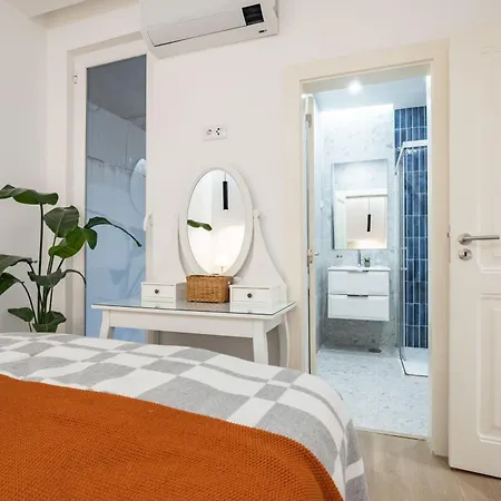 Modern 4 Bedroom Haven Sleeps 10 Apartamento