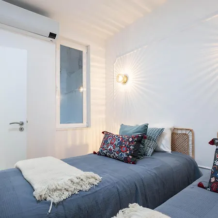 Apartamento Modern 4 Bedroom Haven Sleeps 10 Lisboa