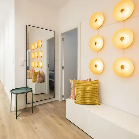 Modern 4 Bedroom Haven Sleeps 10