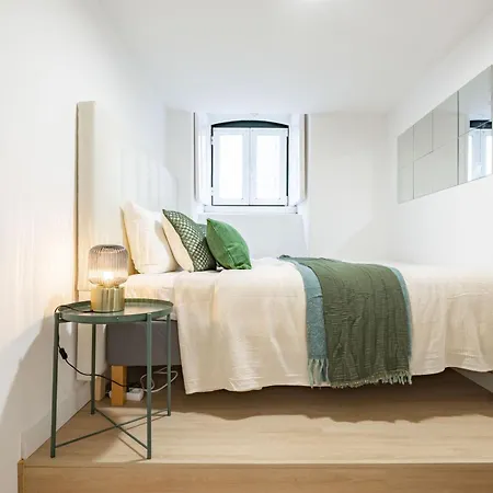 شقة Modern 4 Bedroom Haven Sleeps 10 *