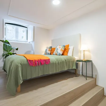 شقة Modern 4 Bedroom Haven Sleeps 10 *