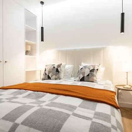 Modern Haven 4 Bedrooms Sleeps 10 Apartamento *