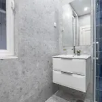 Modern 4 Bedroom Haven Sleeps 10 Lisboa